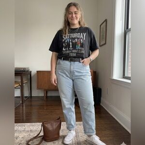 American Eagle Strigid Mom Jeans - Light Wash - Size 14 Short